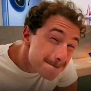 Meet your Posher, Noelle